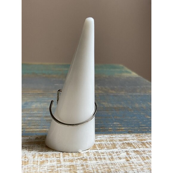 Triangle Open Silver Ring Geometric Minimalist Design - Picture 3 of 3